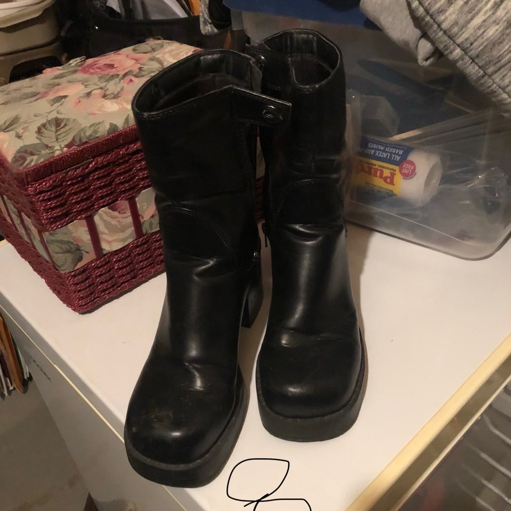 Skechers boots